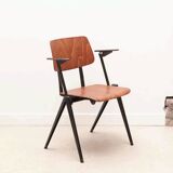 Galvanitas S21 chair with oak and black armrests
