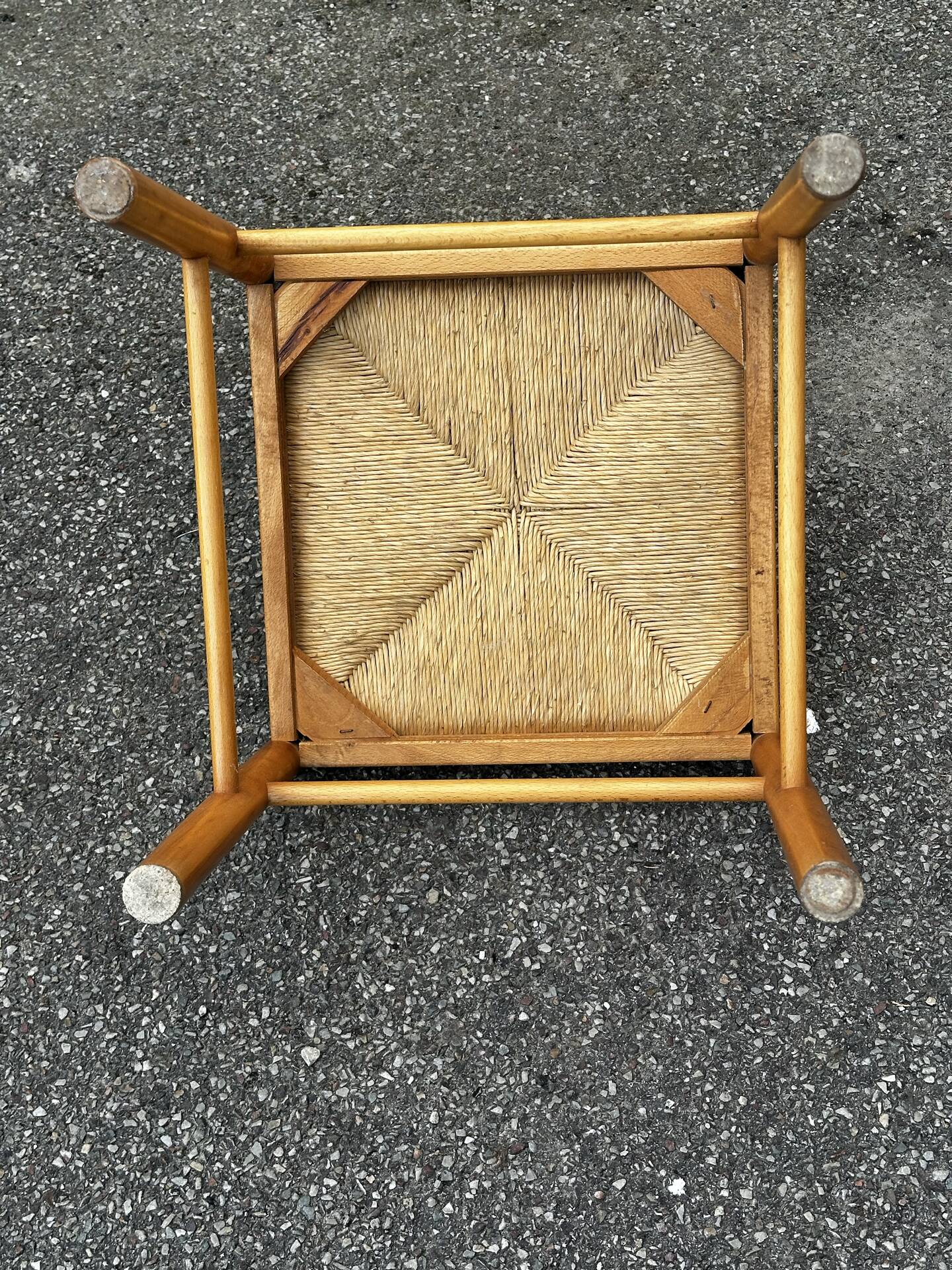 Paire de chaises en bois et paille – années 50-60