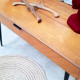 Scandinavian console