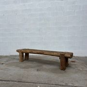 Table basse brutaliste