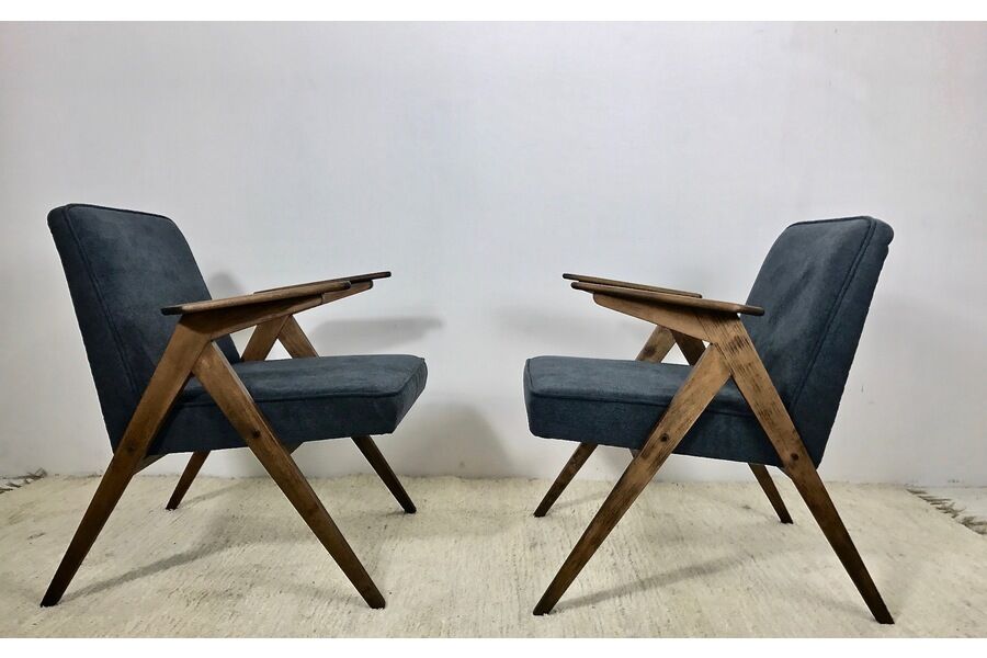 Pair of chairs bunny type 300 177, by J. Chierowski, 1960