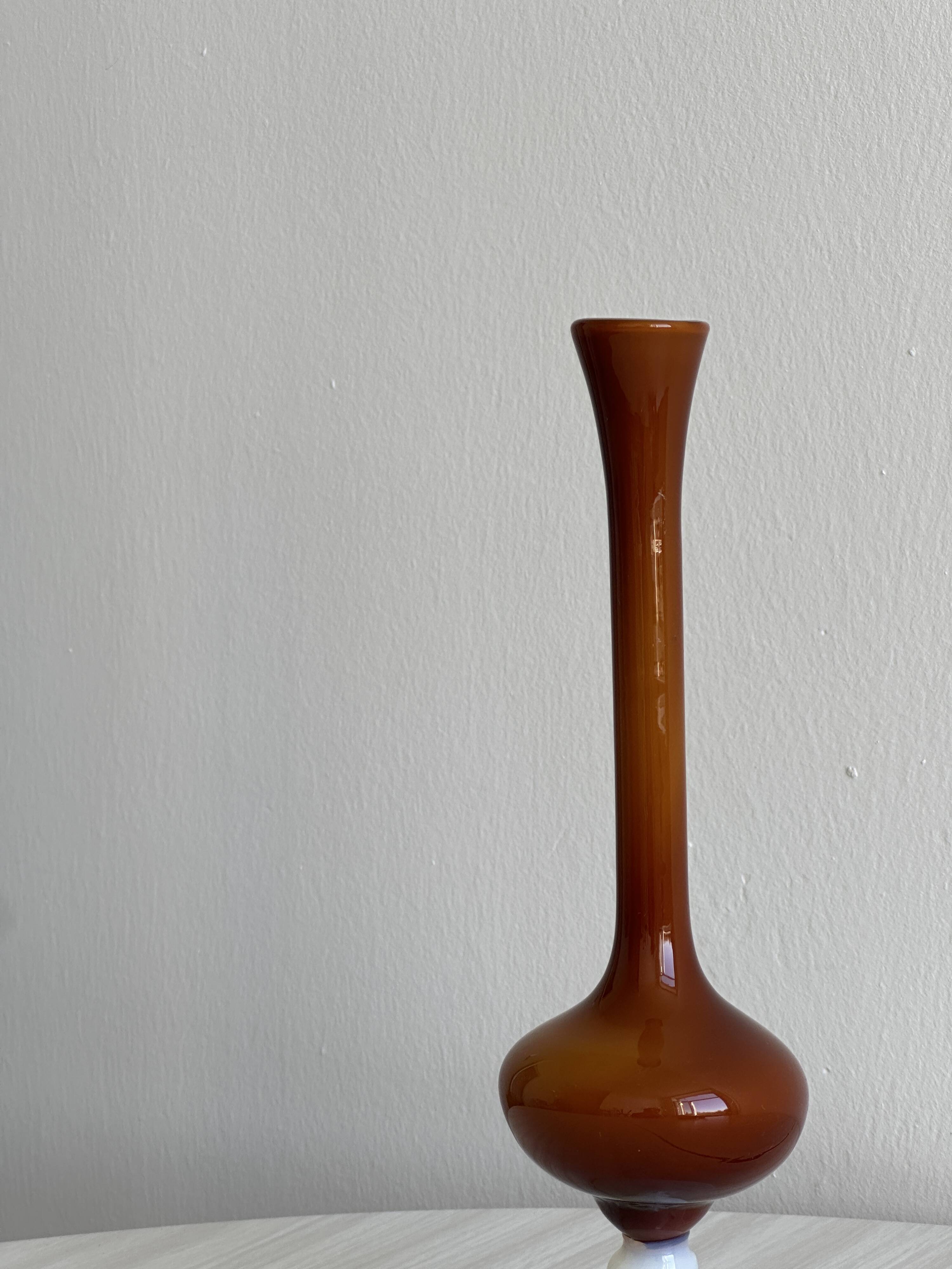 Glass soliflore vase