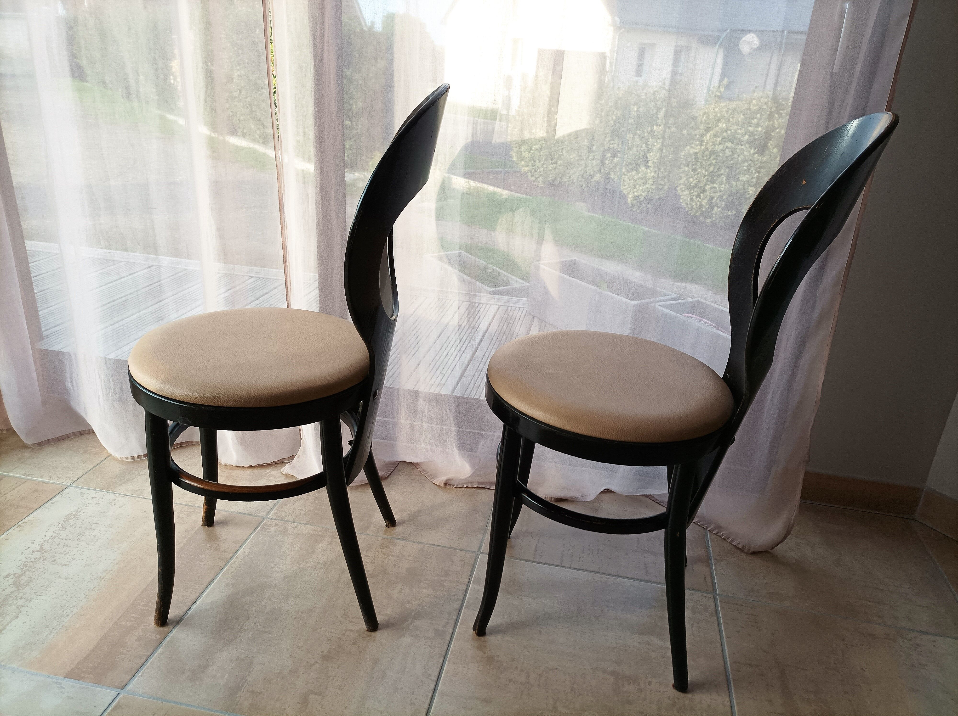 Set of 2 Baumann mouette bistro chairs