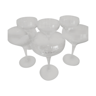 6 crystal cups