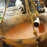 Suspension orange speckled glass paste