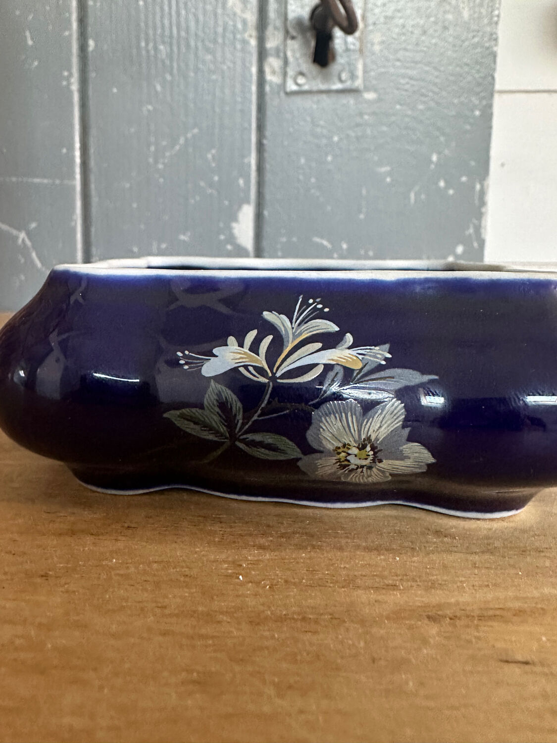 Small ceramic candy box