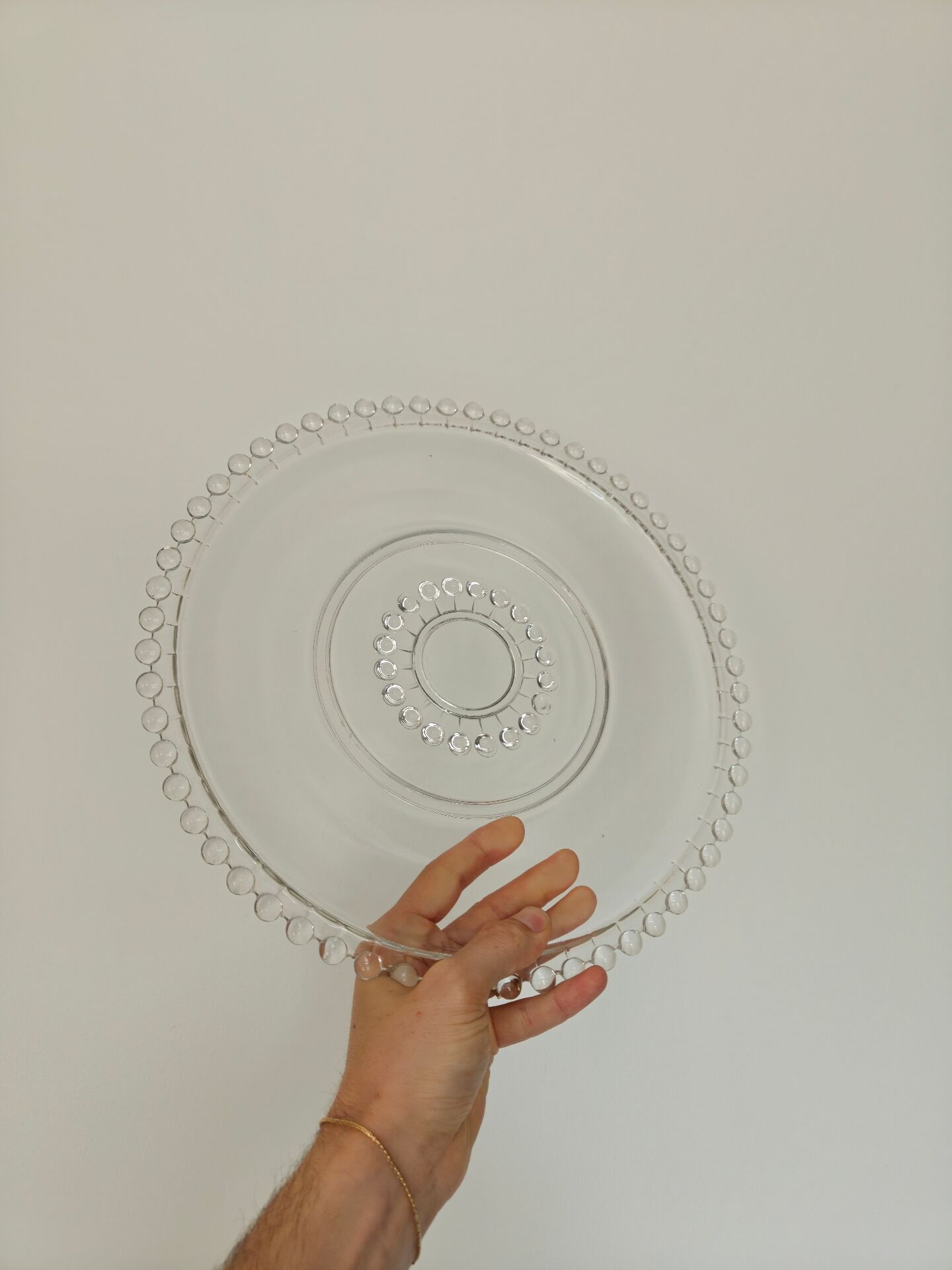 Glass dish