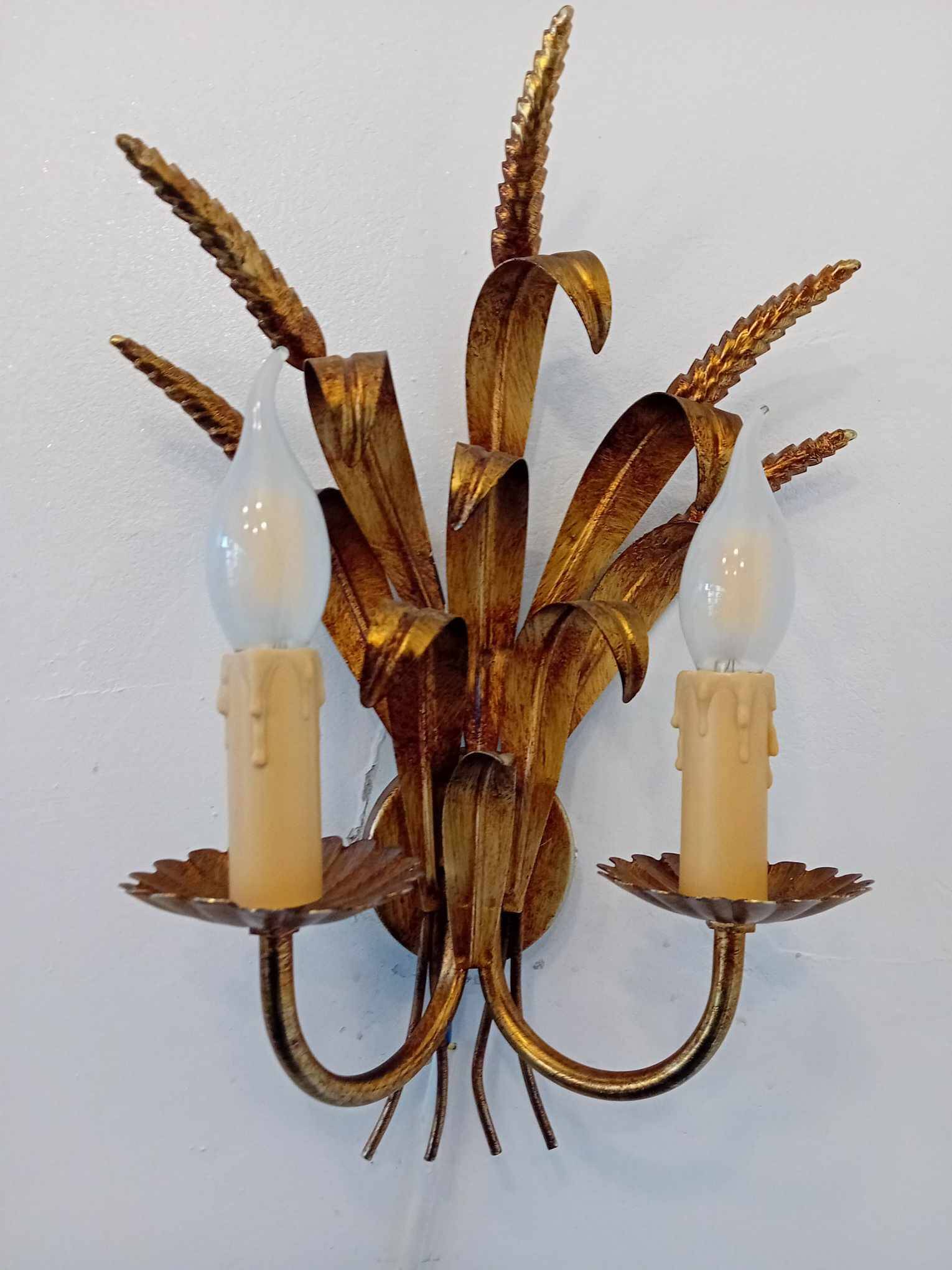 Sheaf of wheat wall lamp in gilded and patinated iron, signed lotti roberto snc.