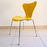 Chaise Design Series 7™ - Arne Jacobsen - Frêne Coloré Jaune - Pieds Chromé