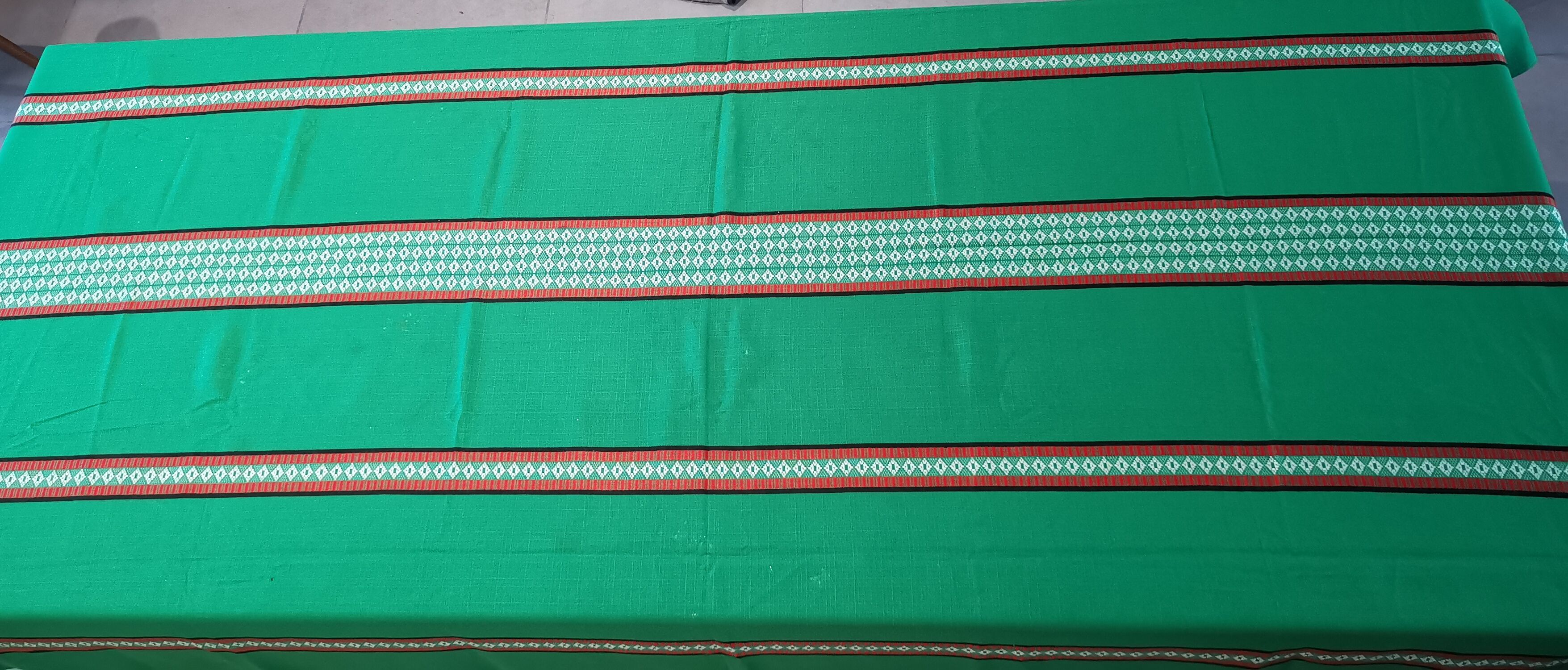 Basque green tablecloth and its 12 napkins