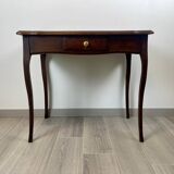 Ancienne table à écrire de style Louis XV en noyer massif