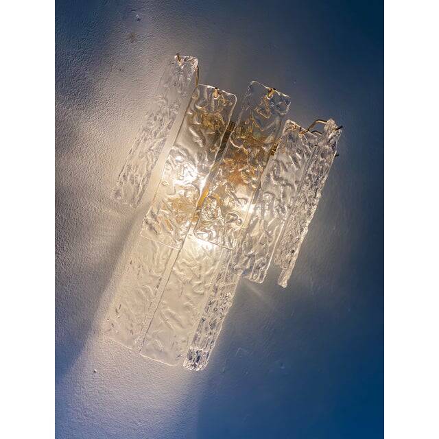 Pair of contemporary hammered strips ”listelli” murano glass wall sconces