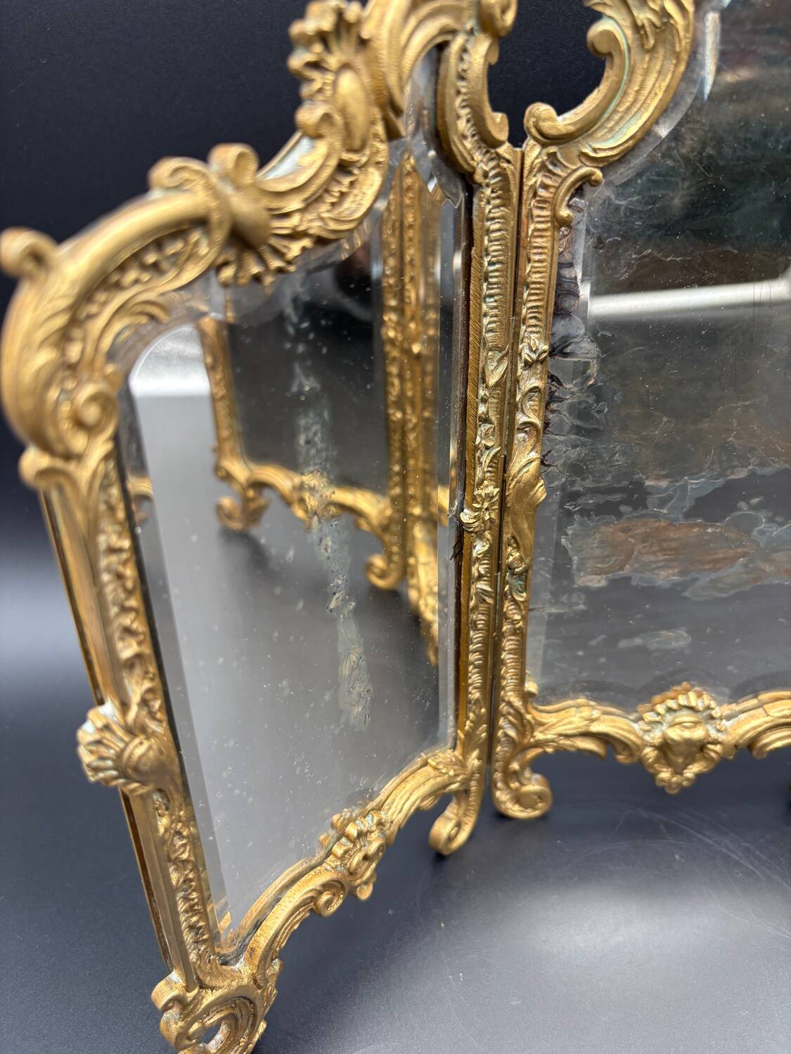 Miroir Triptyque, Bronze Doré, vers 1900.