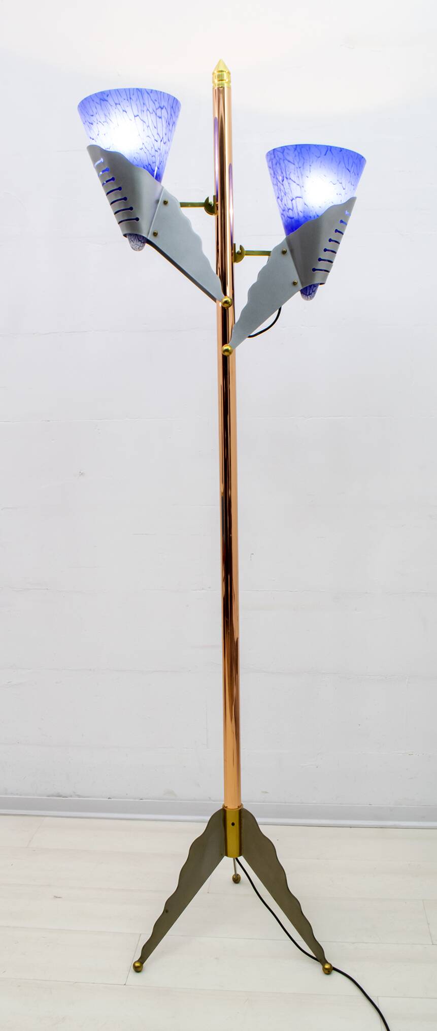 Relco Milano Modernist Italian Murano Glass and Brass Floor Lamp, 1980s