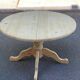Extendable round dining table with central leg, renovated in solid wood, 200cm