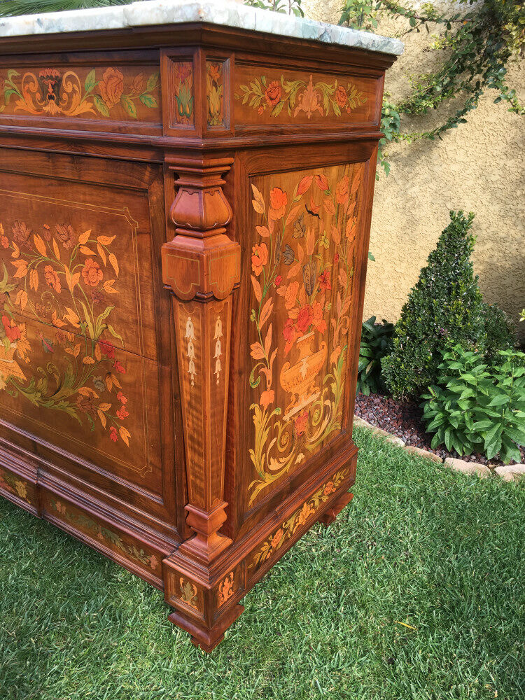 Commodity in Restaurant Style Marquetry - 19th century