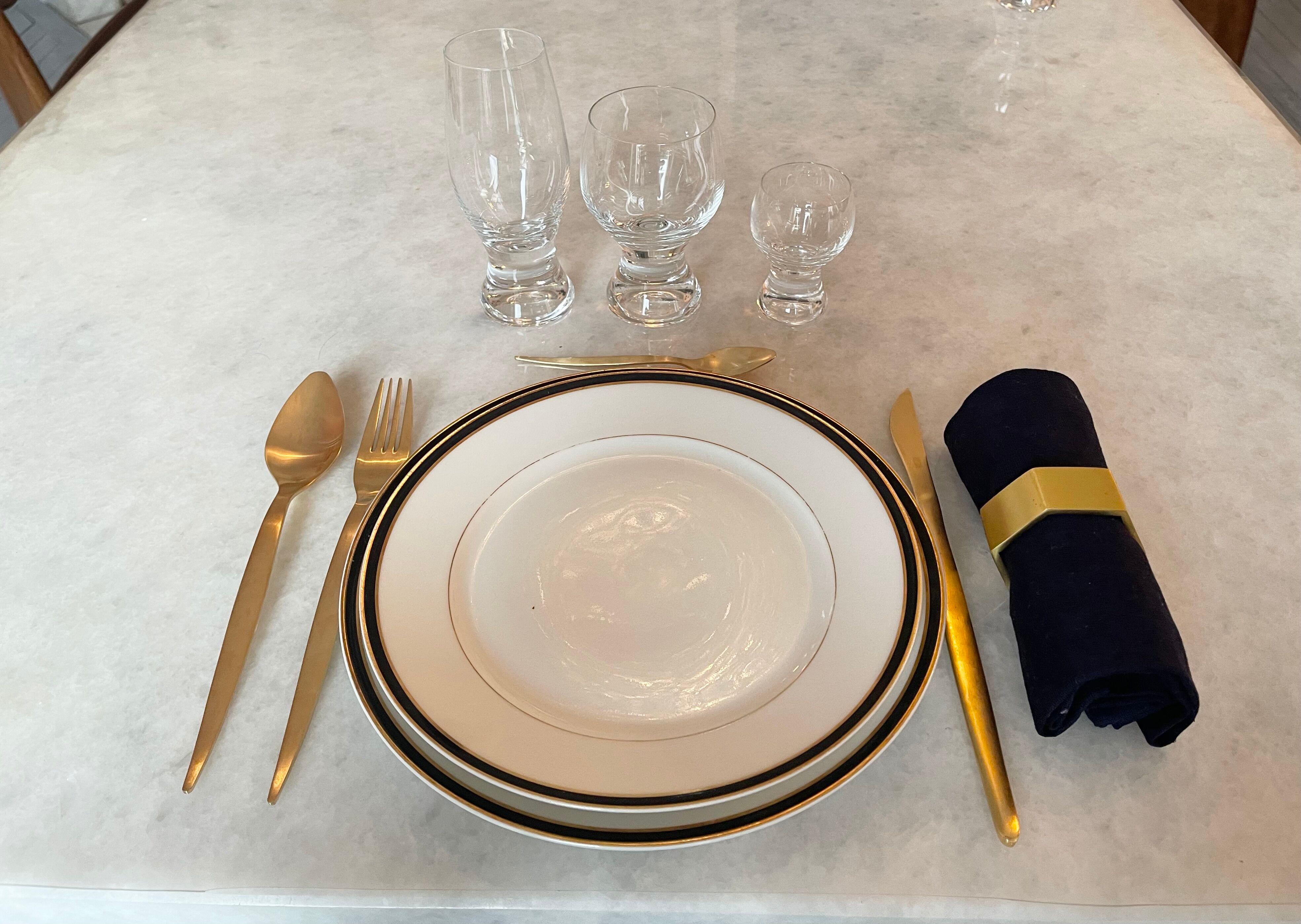 Table service in porcelain ch pillivuyt 81 pieces