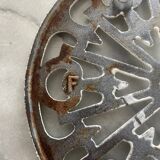 Dessous de plat en fonte