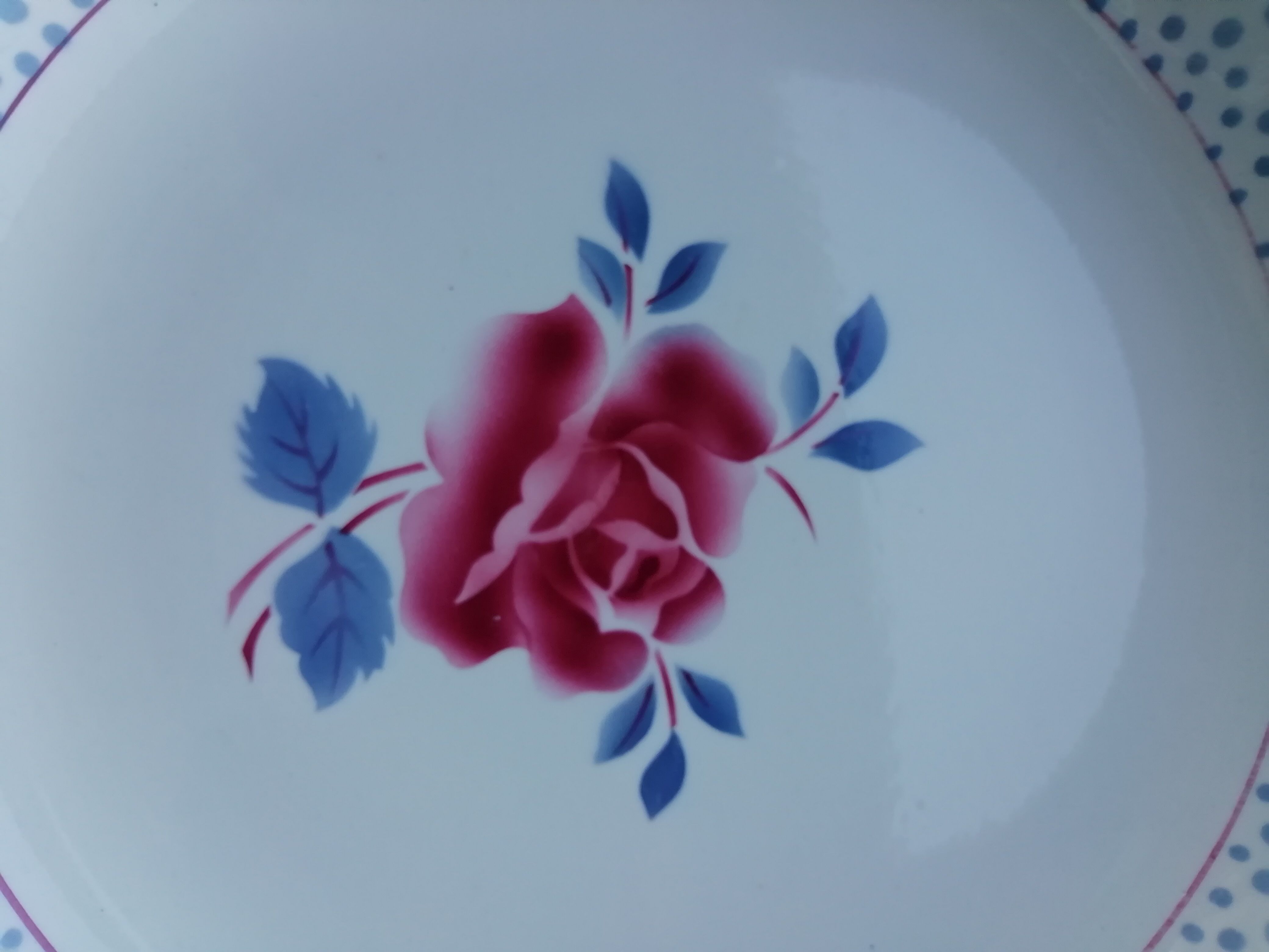 Digoin Hollow Dish Set