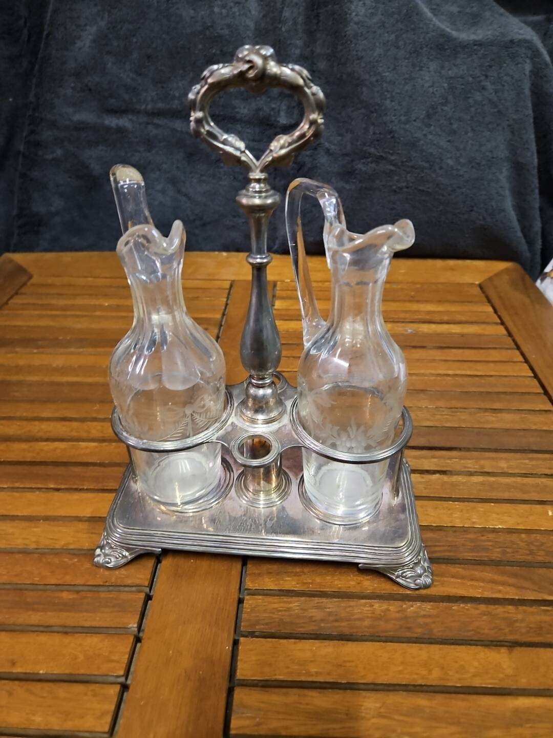 Oil and vinegar set CHRISTOFLE silver-plated + 2 crystal carafes
