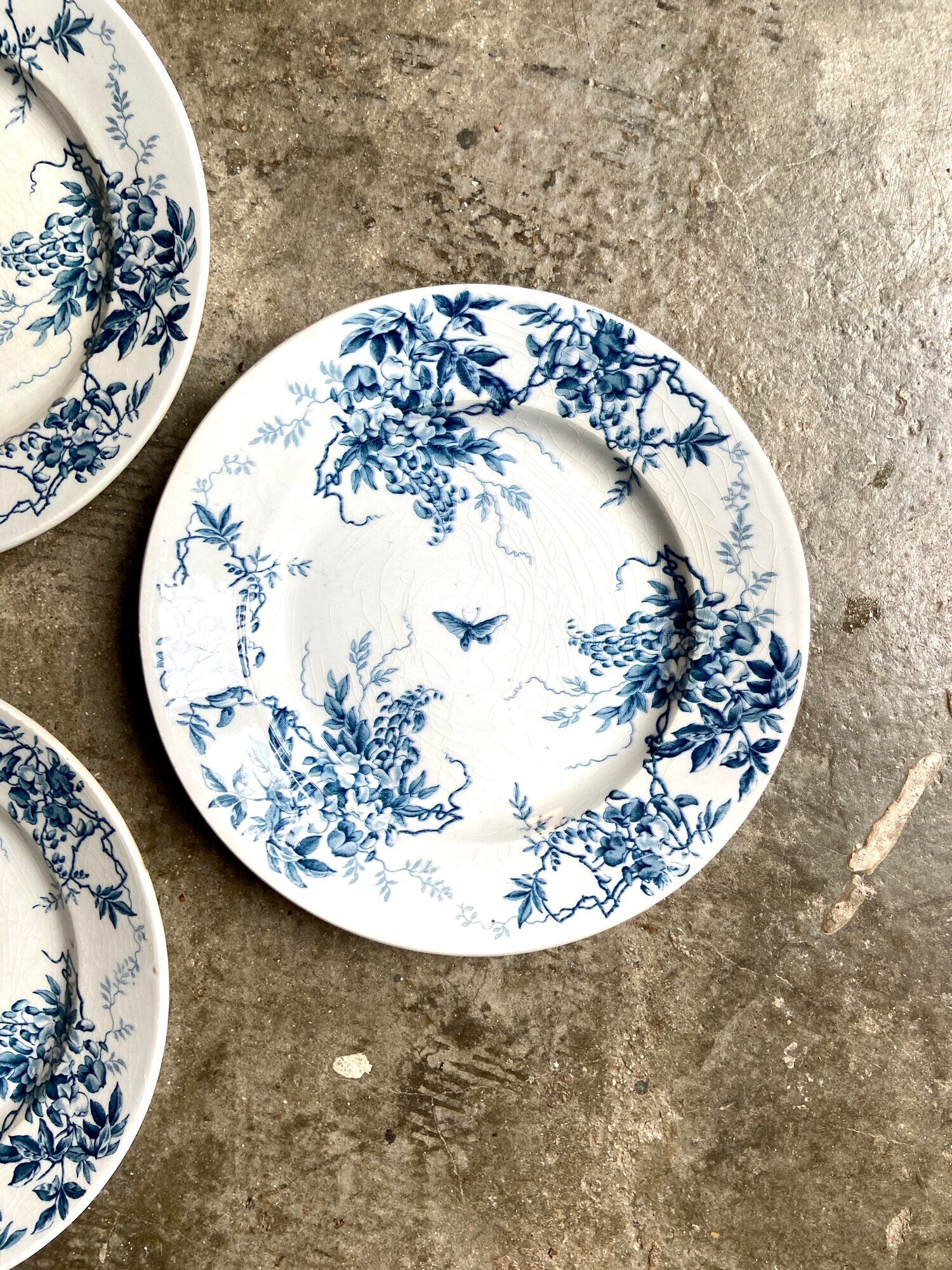 3 Gien dessert plates in iron earth, "Glycine" service around 1975