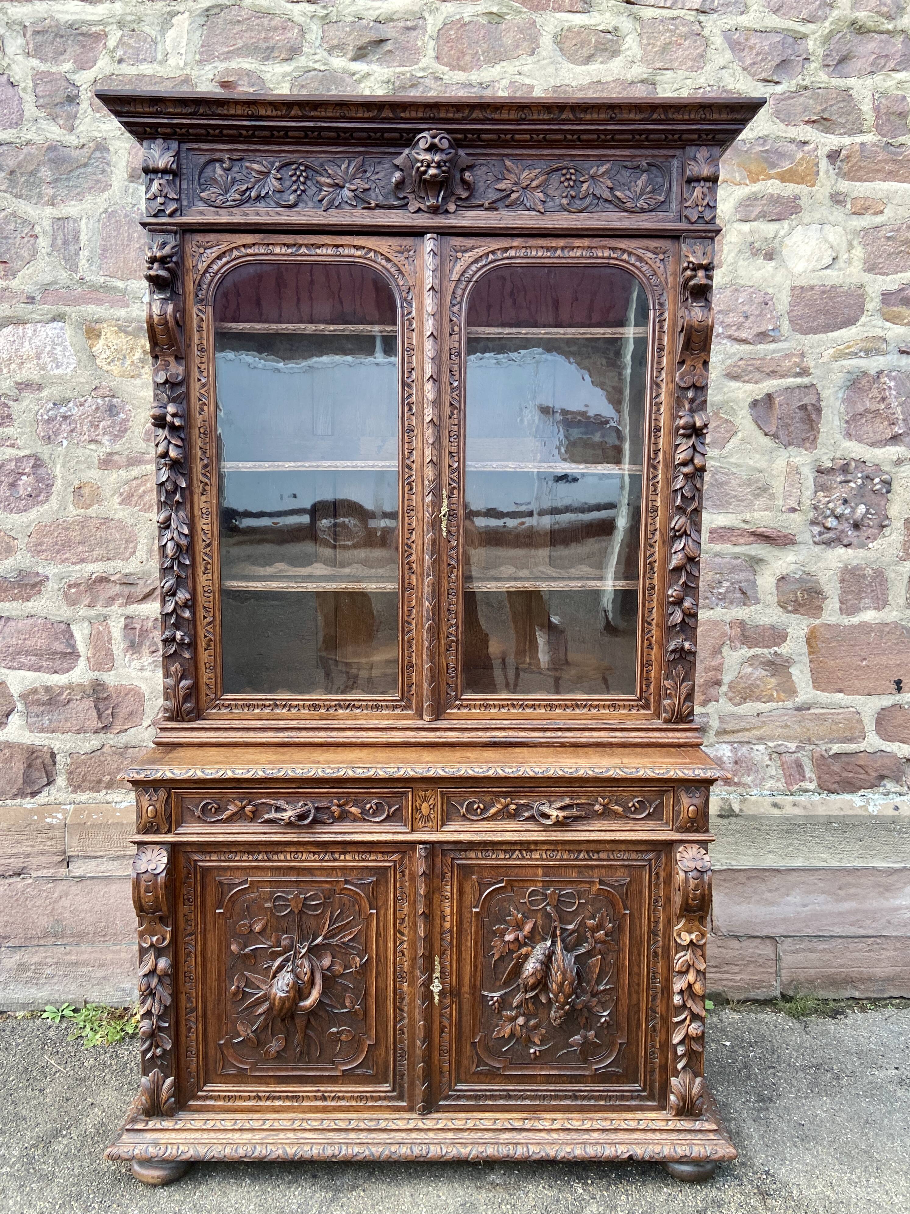 Hunting buffet style Louis XIII Renaissance XXth