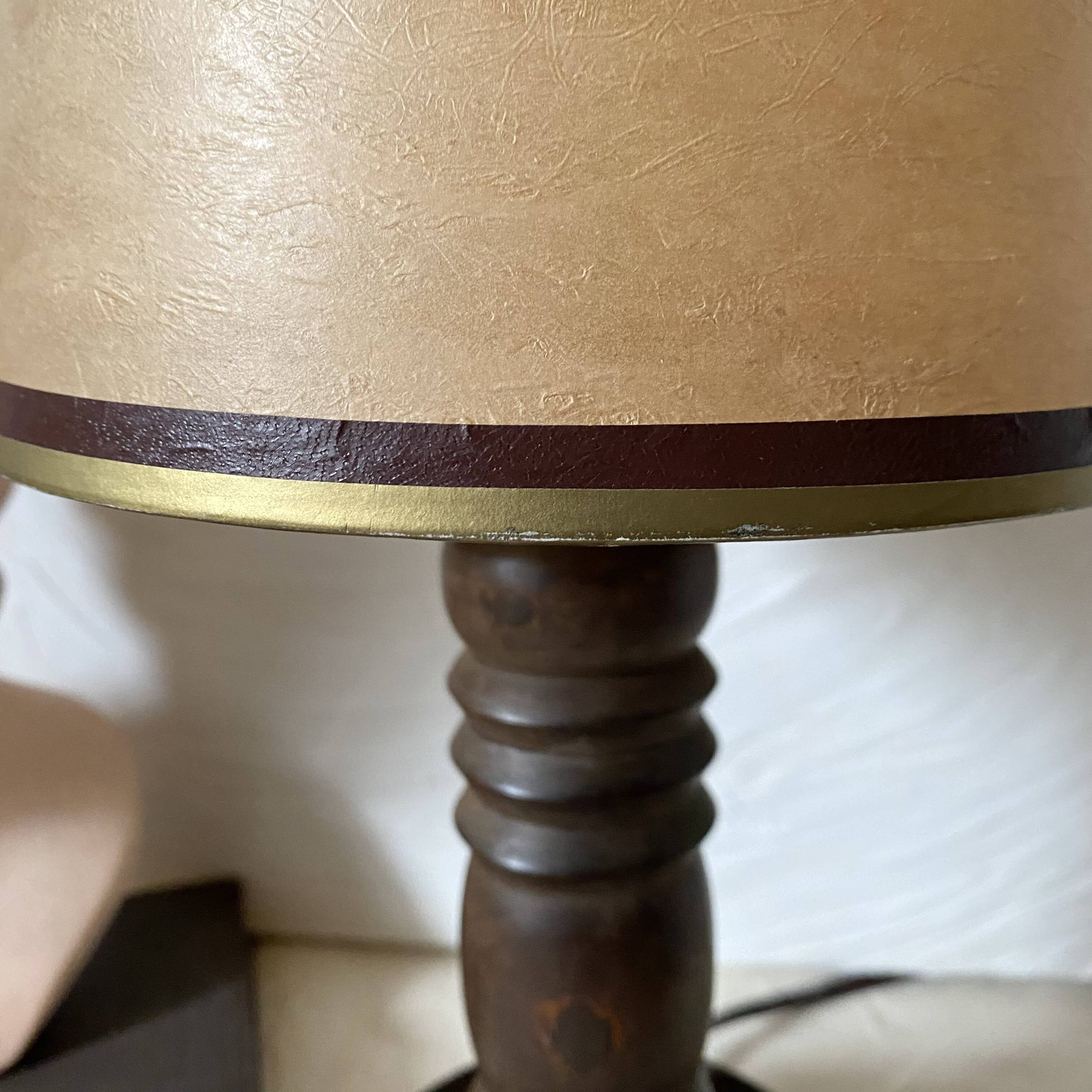 Lampe pied en bois tourné