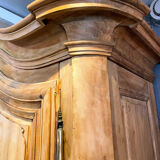 Armoire en noyer XVIII eme