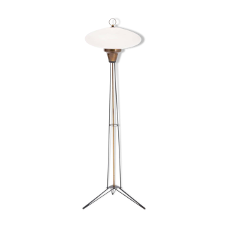 Mid-century Italian opaline glass floor lamp and iron