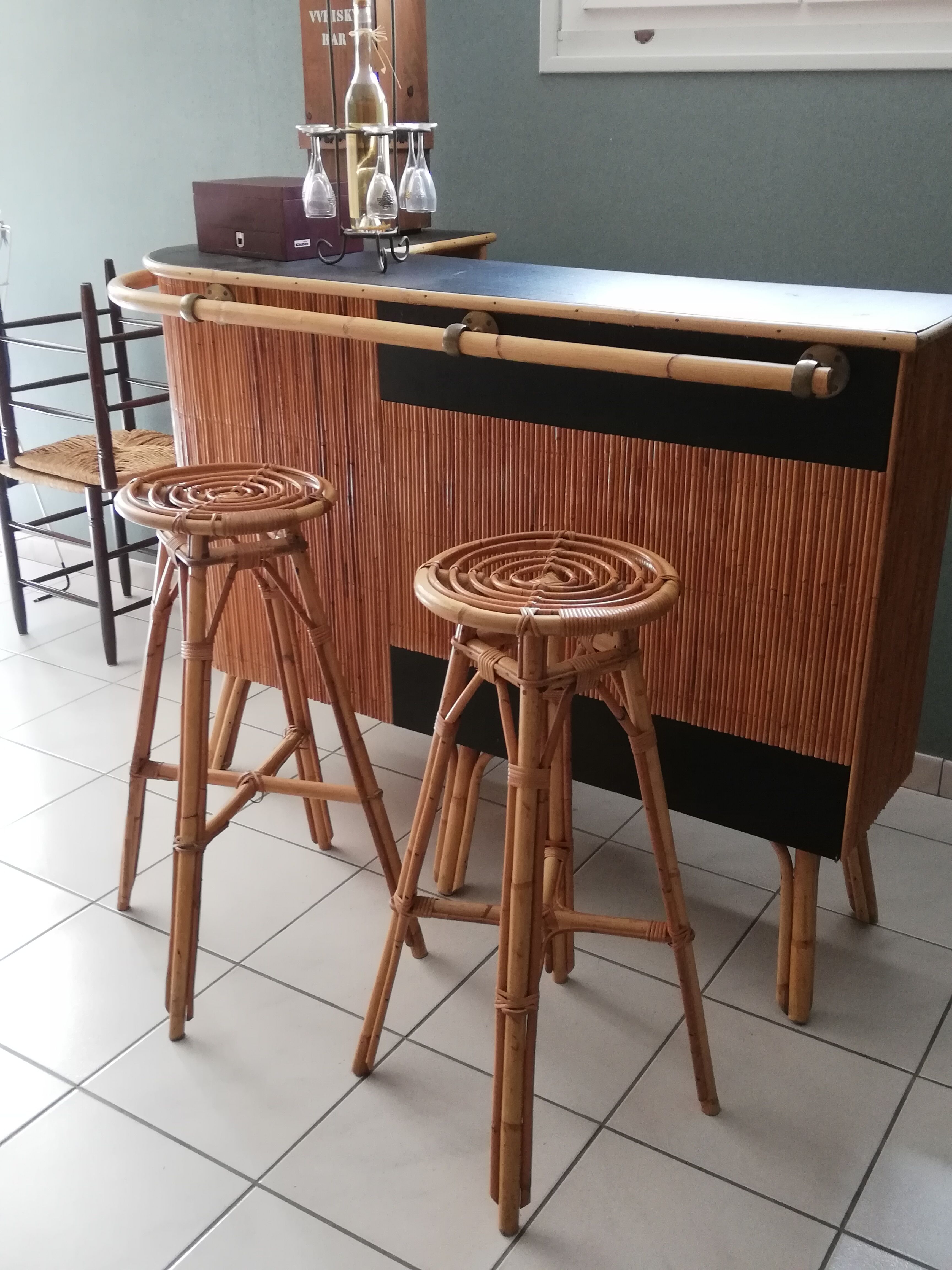 Bar rattan and its 2 stools 60