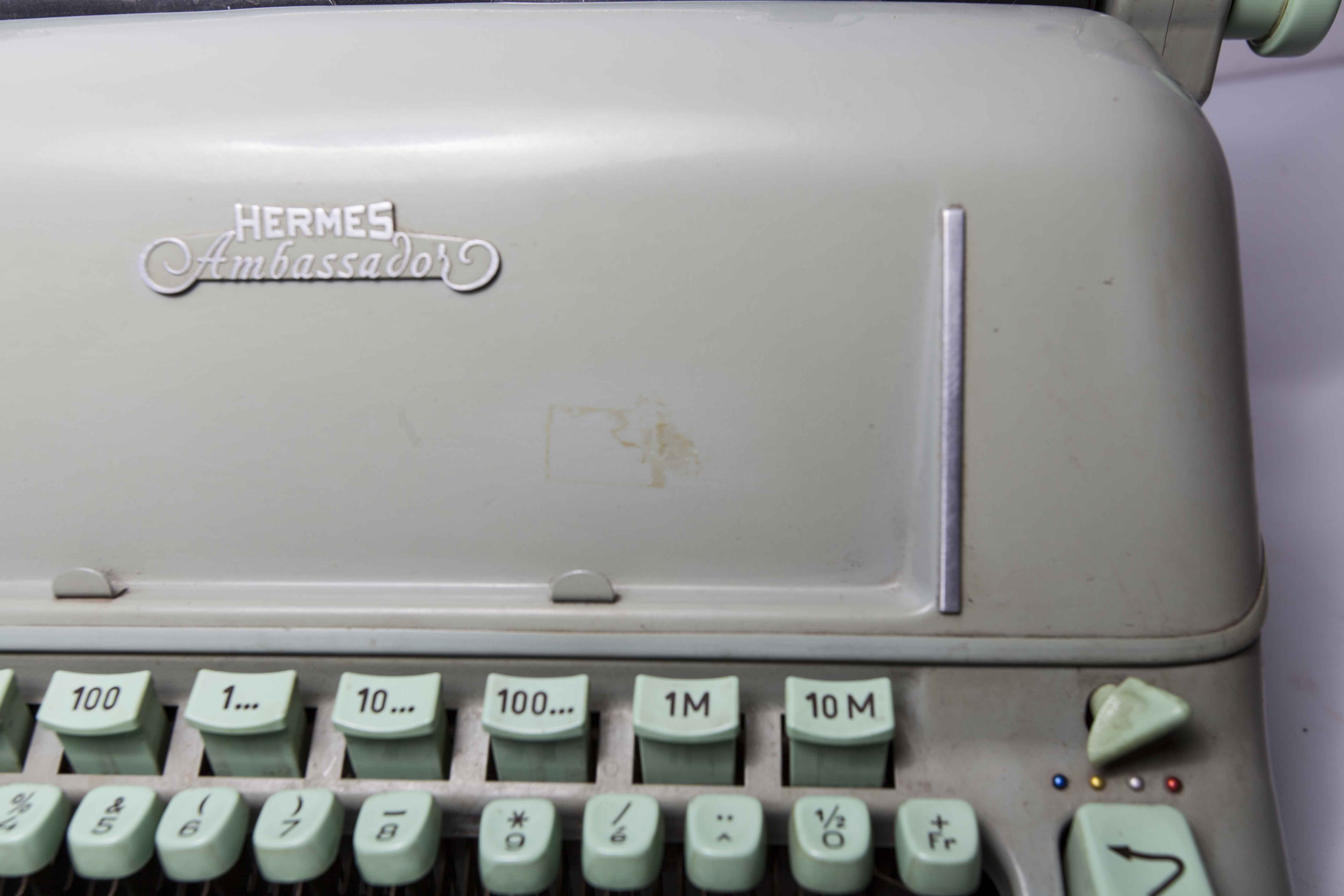 Typewriter Hermès Ambassador green 1962