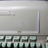 Typewriter Hermès Ambassador green 1962