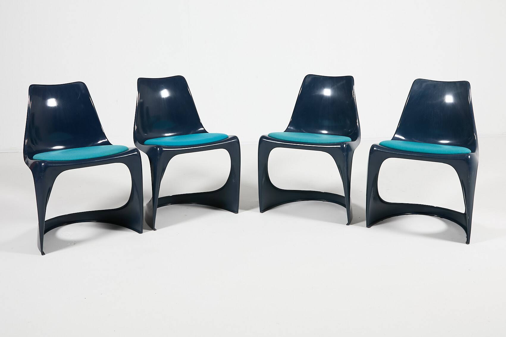 Ensemble de 4 chaises Steen Ostergaard A-Line par CADO