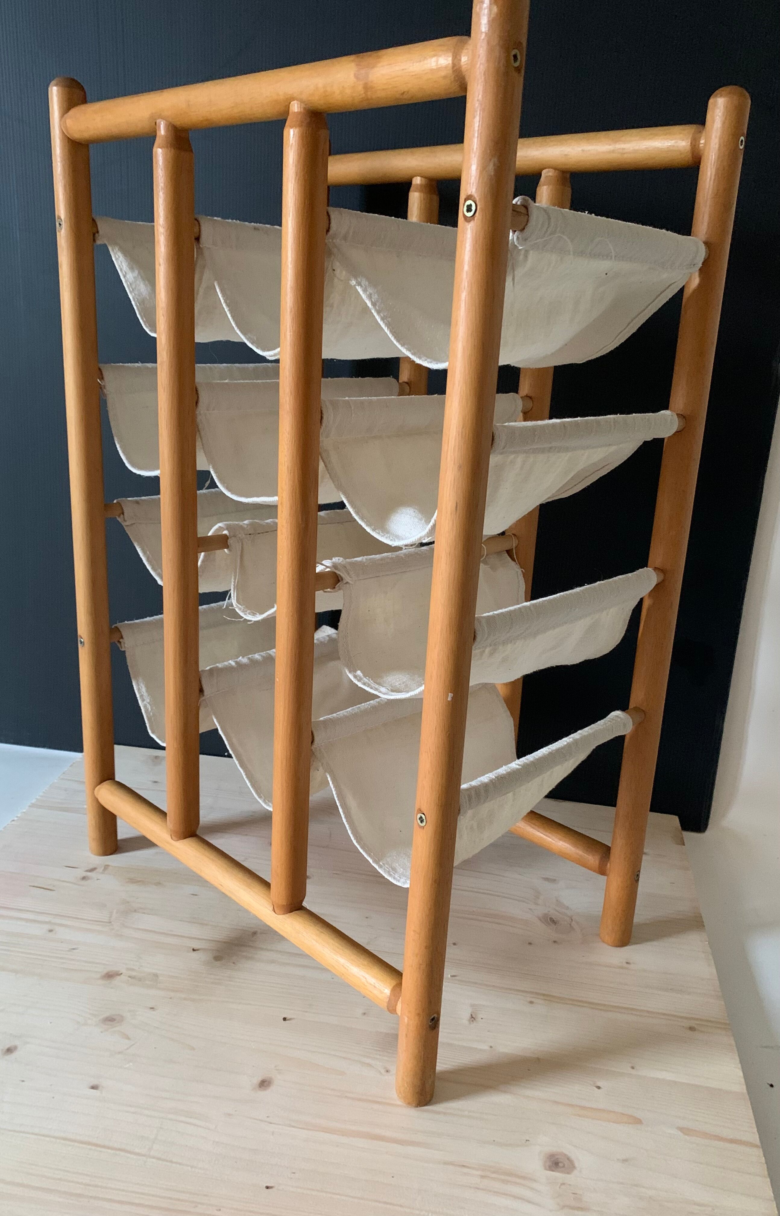 Range bouteilles bois et tissu