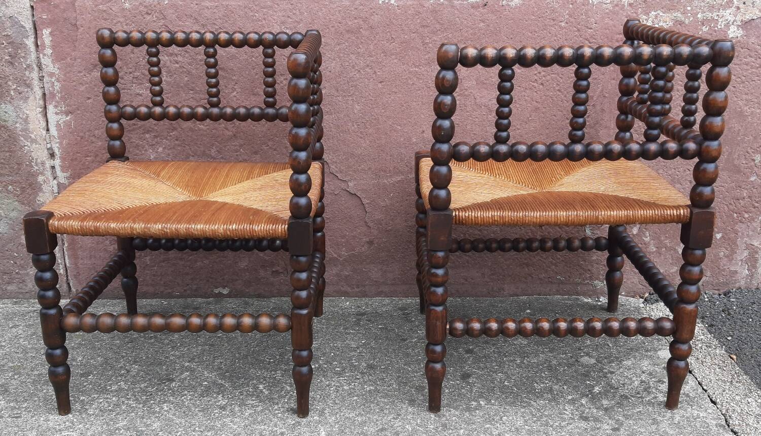 Pair of corner chairs or armchairs "fireplace corner" (Straw seat)