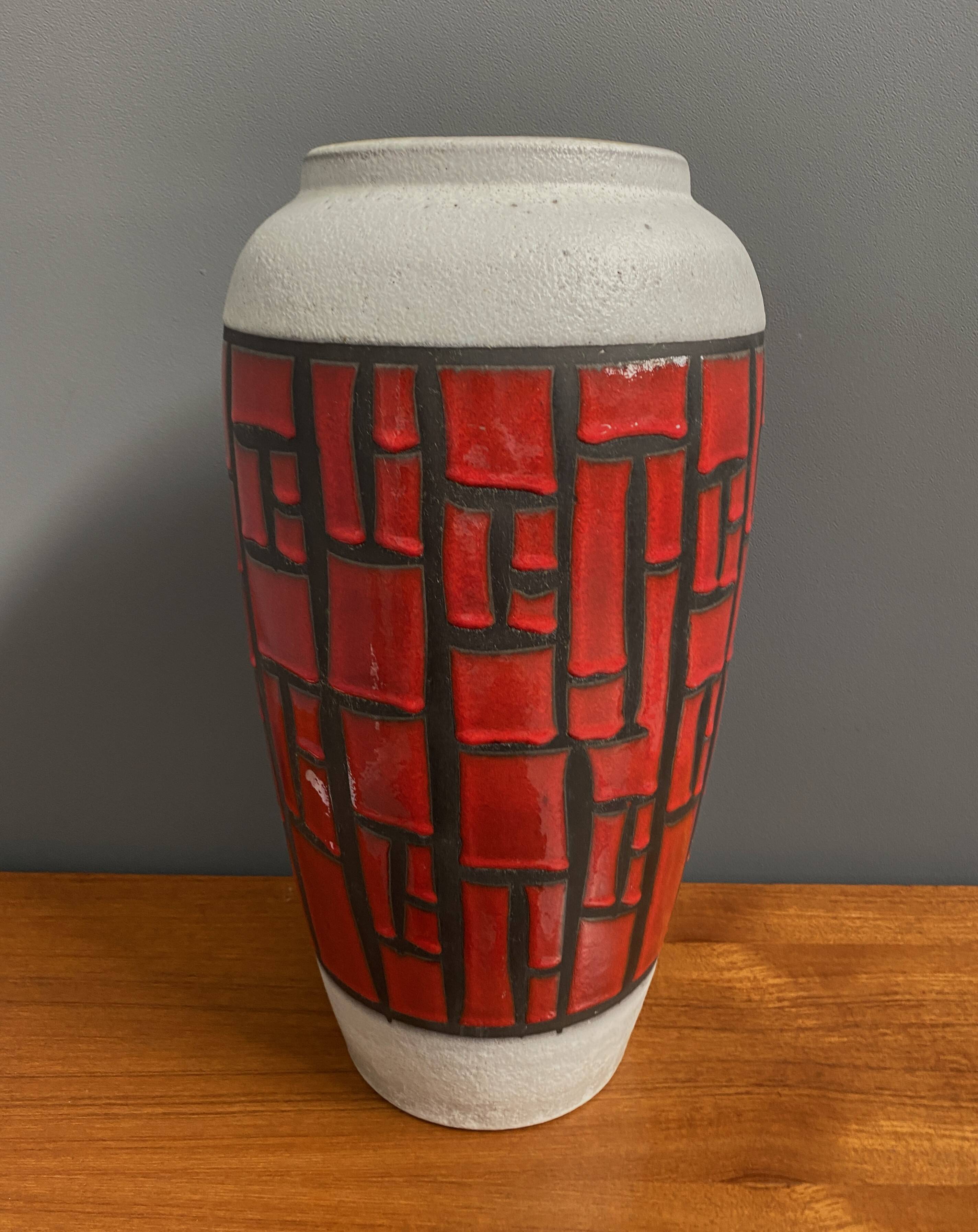 Large vase by Bay west Germany Model 624-45 1970s