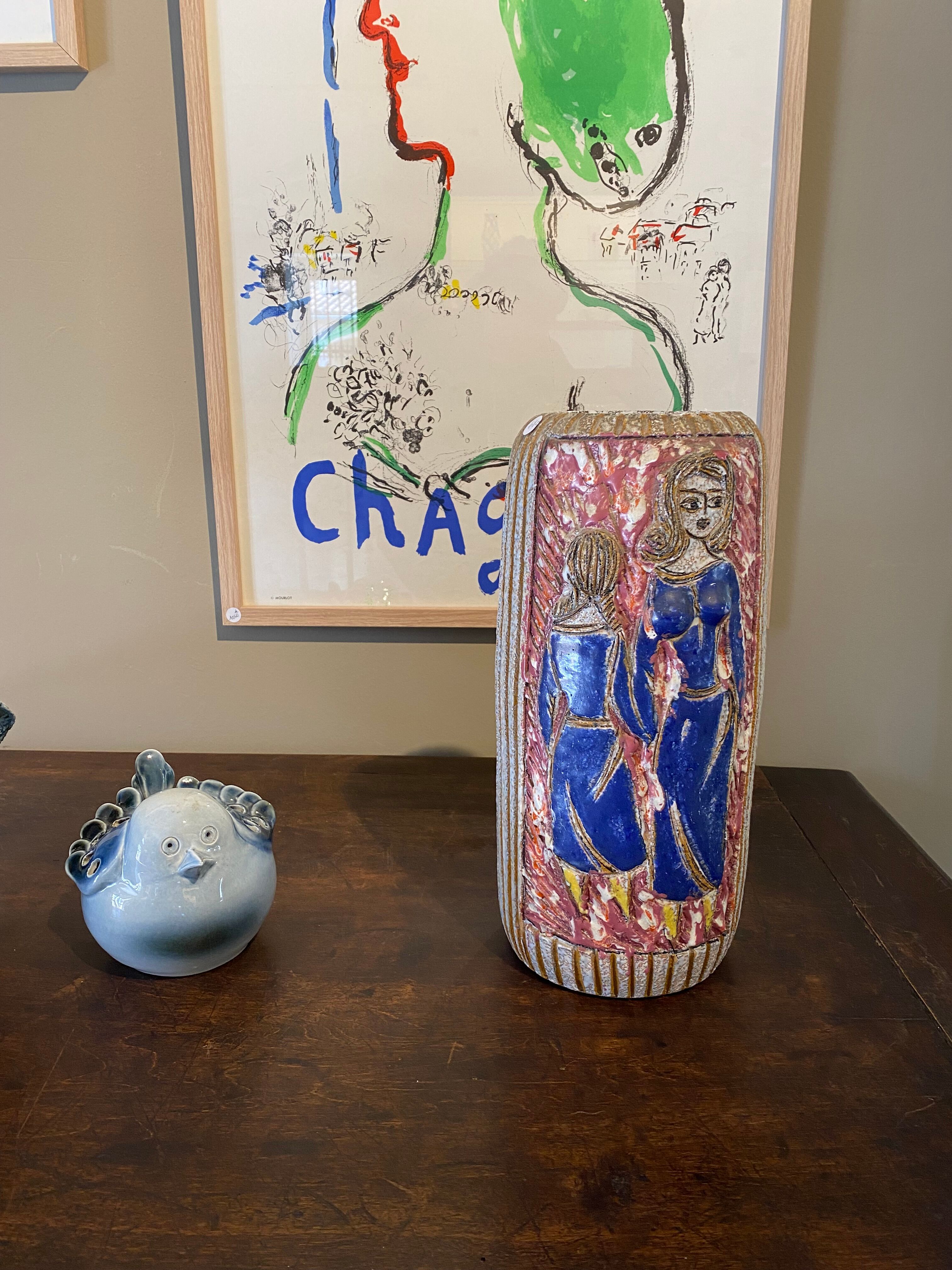 Large ceramic vase decorated with women