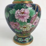 Ceramic vase with vintage pattern