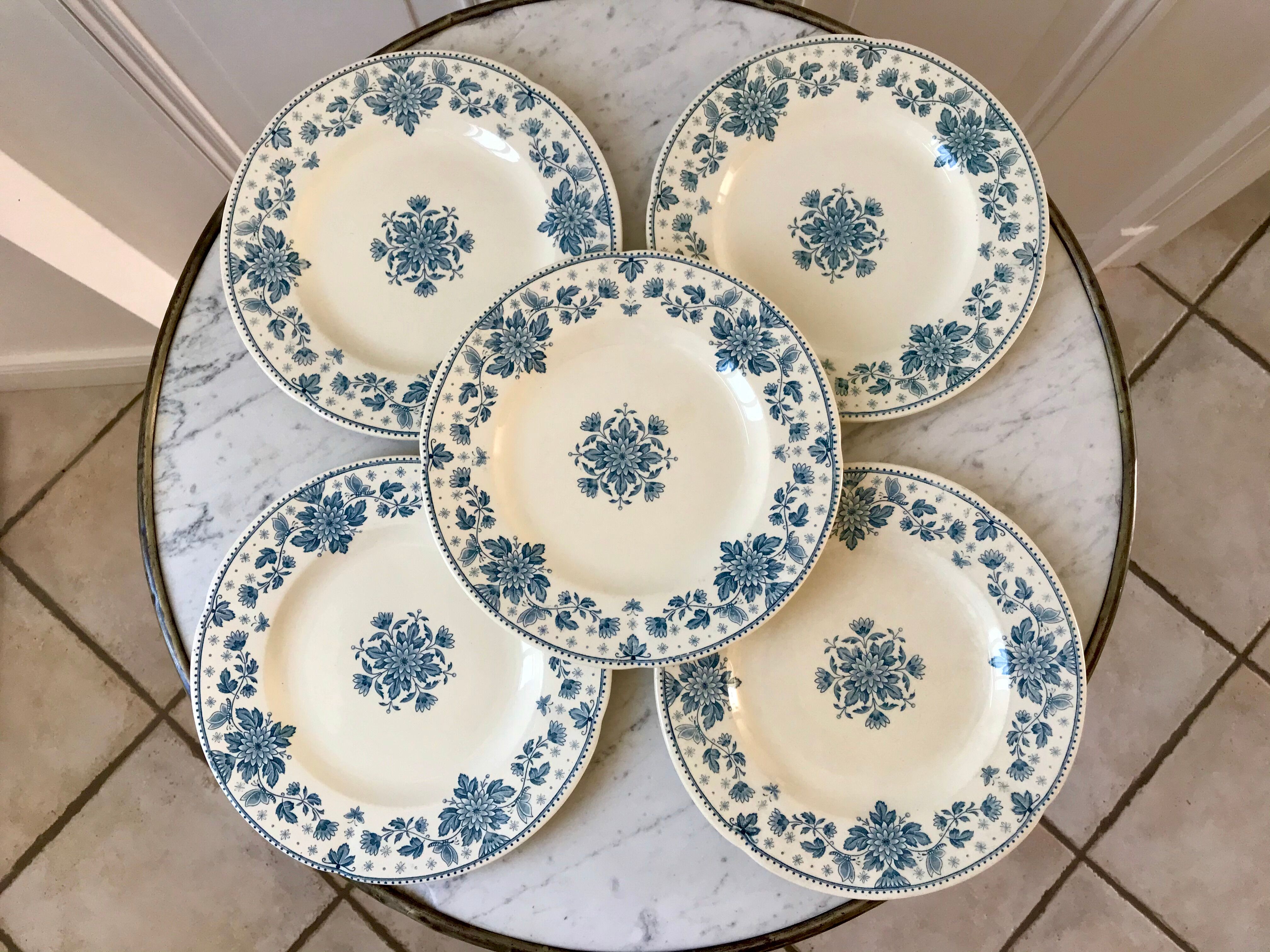 5 flat plates Terre de Fer Sarreguemines model "Estrèes" XIXth