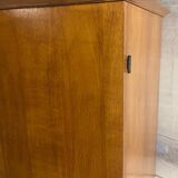 Armoire vintage pieds compas