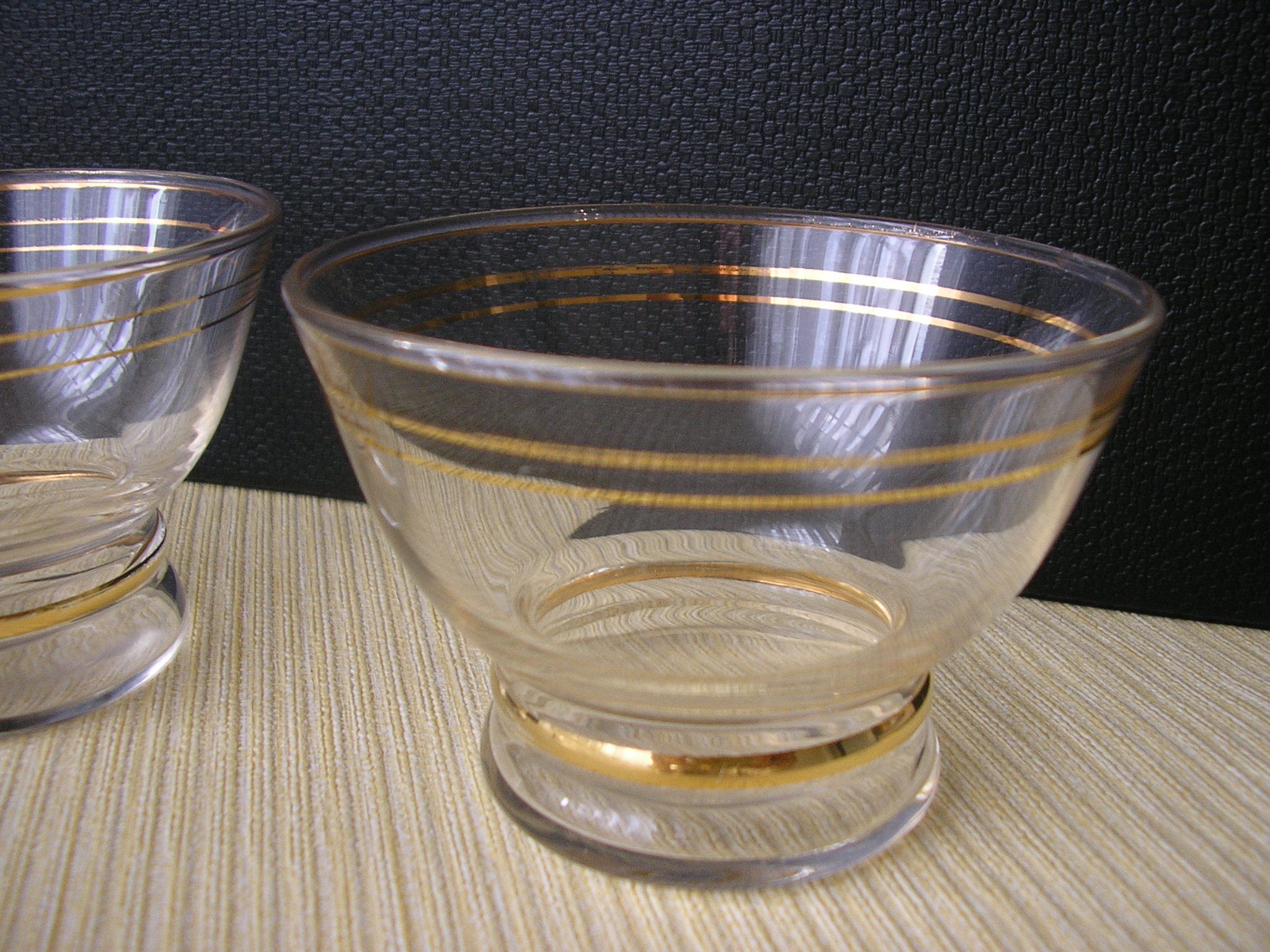 Set of 7 vintage glass cups