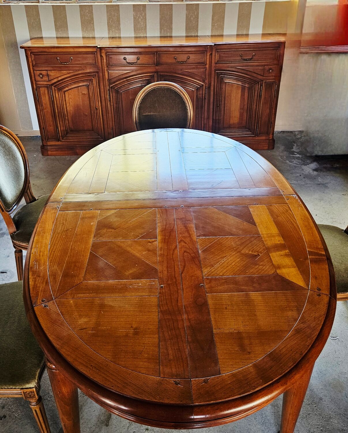 Solid cherry wood dining table with extension – classic style