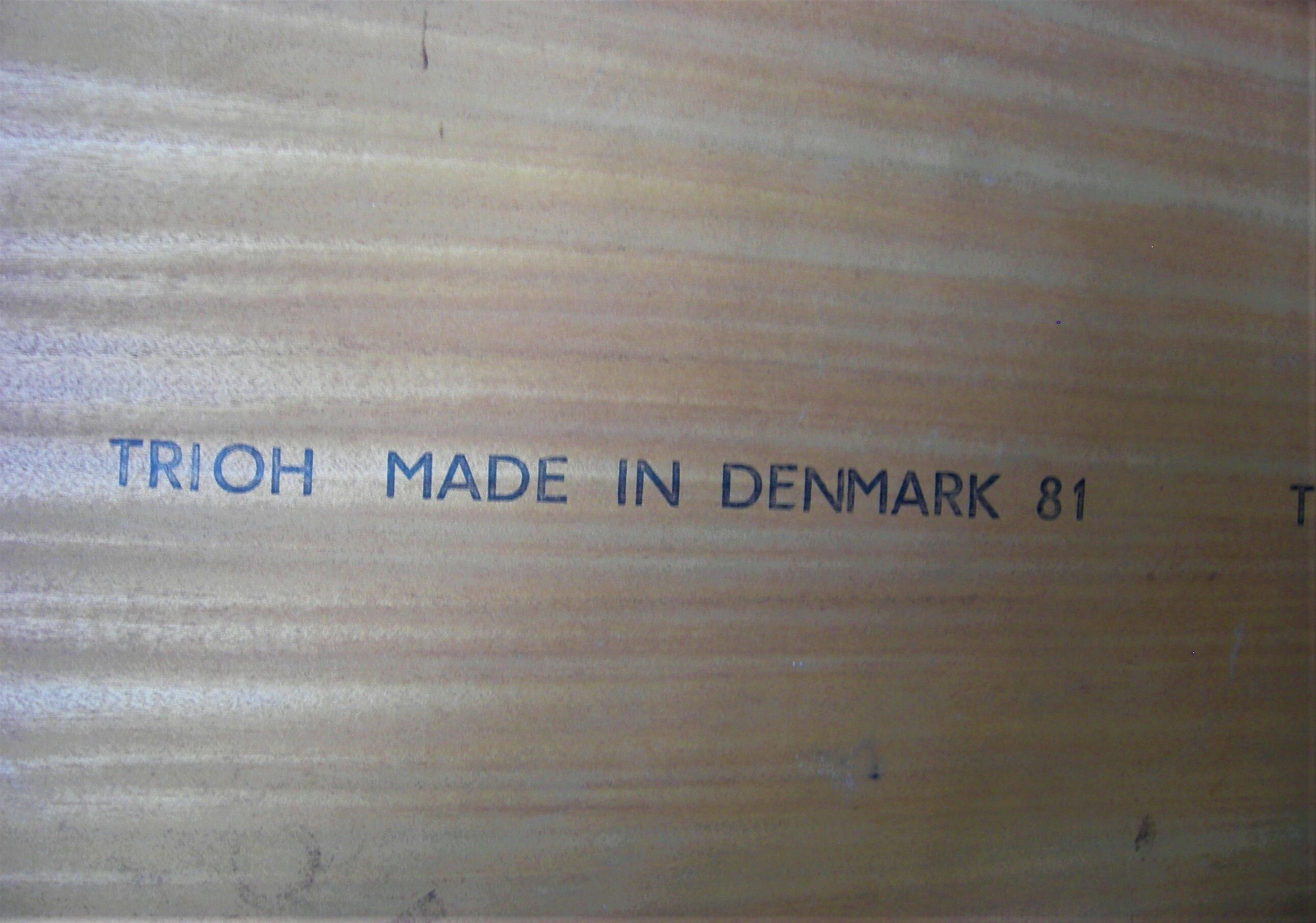 Scandinavian coffee table in Rio rosewood stamped Trioh