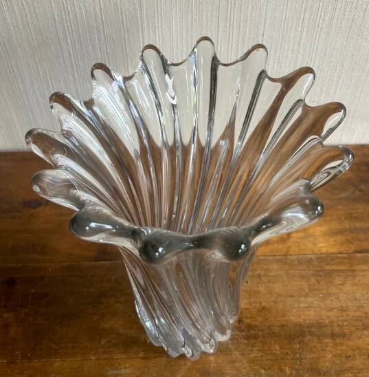Vase corolle verre twisté style Pierre d'Avesn
