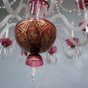 Lustre pampilles XIXème verre coloré doré et dorure