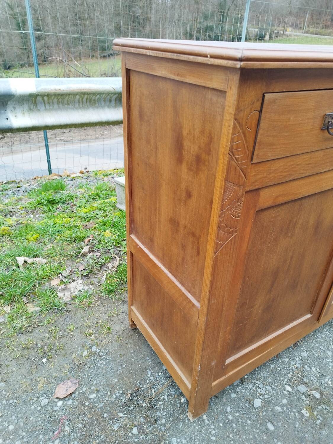 Low sideboard is it Parisian art deco