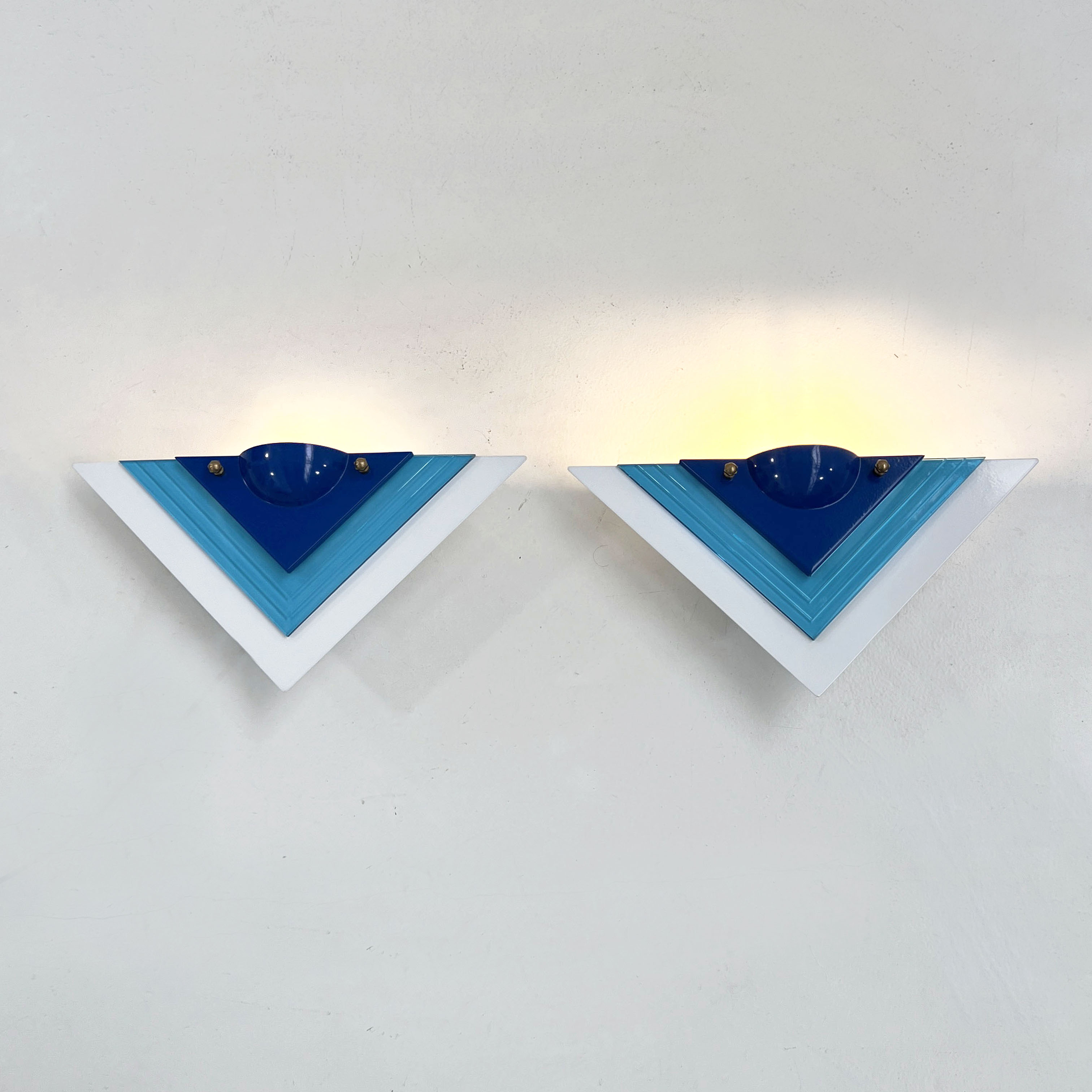 Paire d'appliques postmodernes bleues, 1980