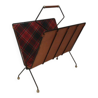 Magazine rack in black lacquered metal, leather and checkered fabric
