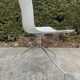 Chaise pivotante Catifa édition Arper par Lievore Alther