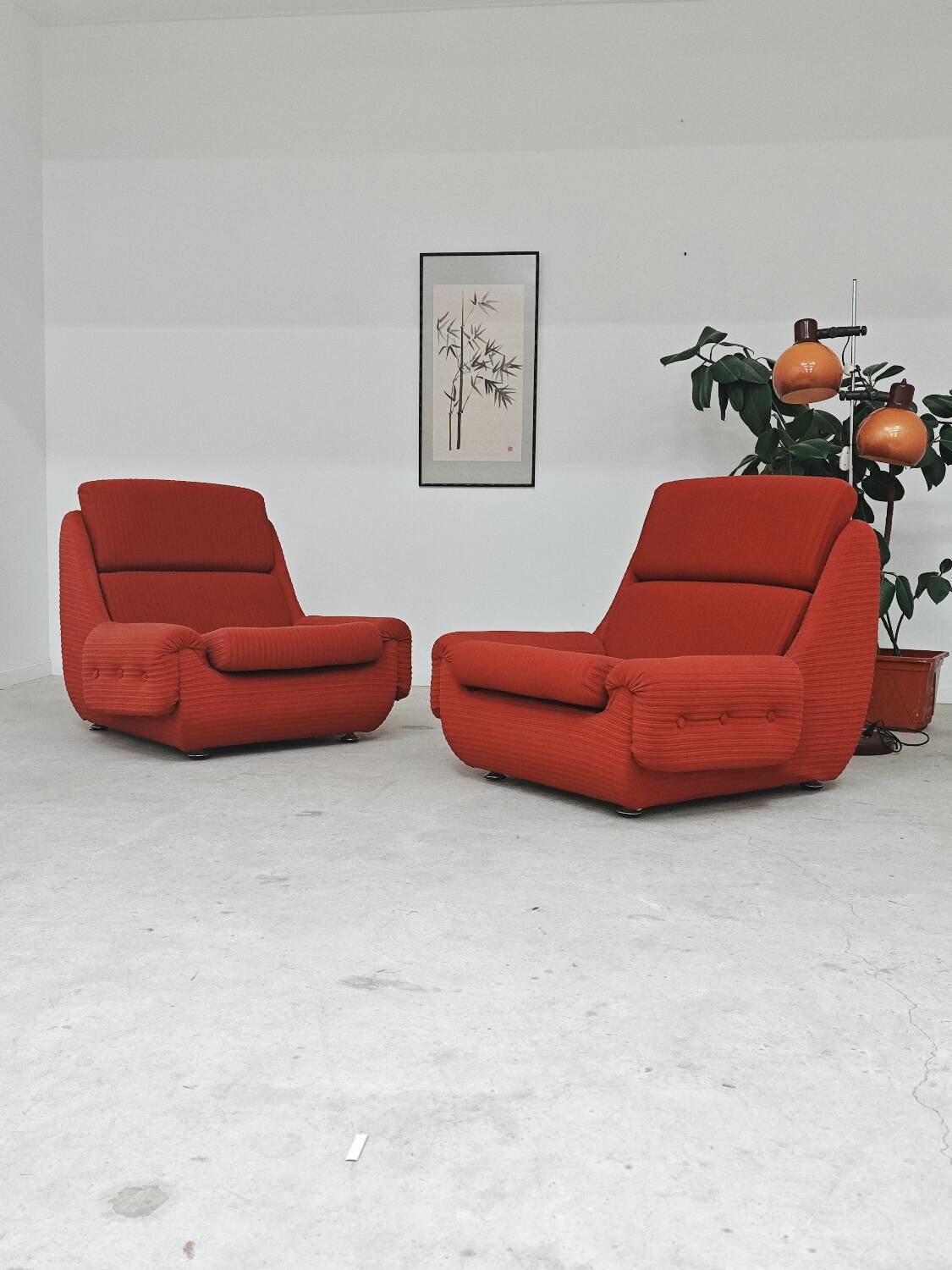 Paire de fauteuils rouge Atlantis Space Age République Tchèque 1970